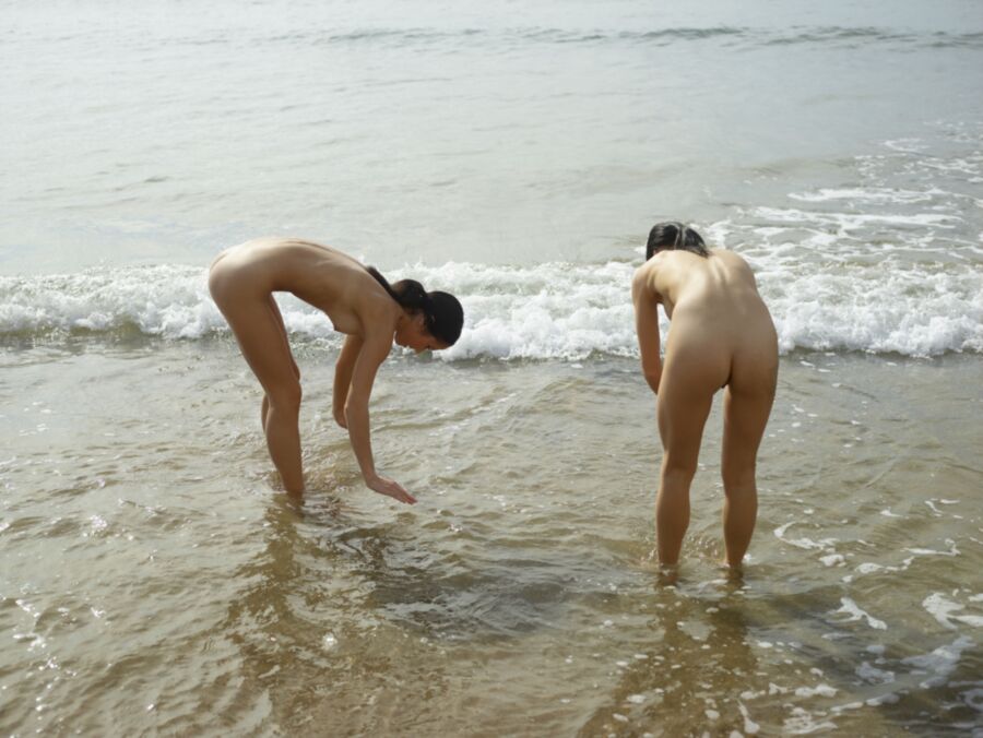 Free porn pics of Twins Julietta and Magdalena - Flexi nudists 11 of 48 pics