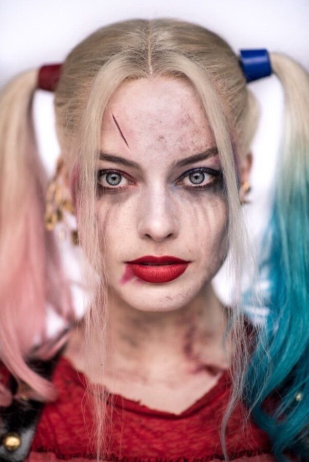 Free porn pics of Harley Quinn 1 of 24 pics