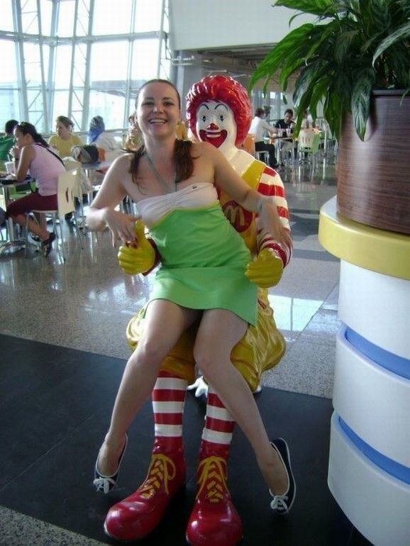 Free porn pics of Ronald Mcdonald (gets more head than I do) 15 of 29 pics.