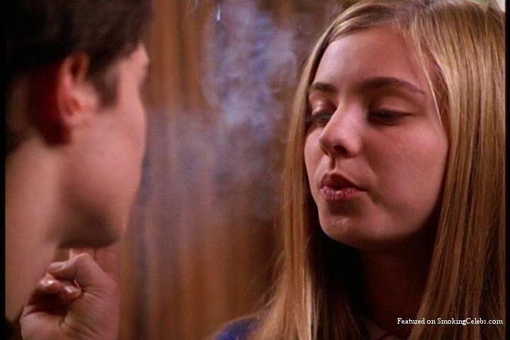 Free porn pics of Kaley Cuoco Smoking 20 of 62 pics