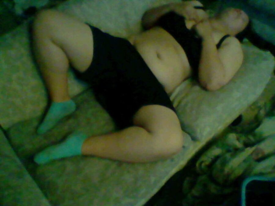 Free porn pics of drunk inlaw/ex passed out what would you do to her? 4 of 6 pics