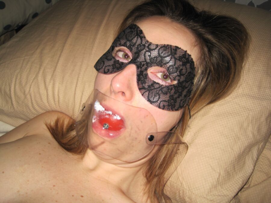 Free porn pics of amateur ball gag 4 of 9 pics