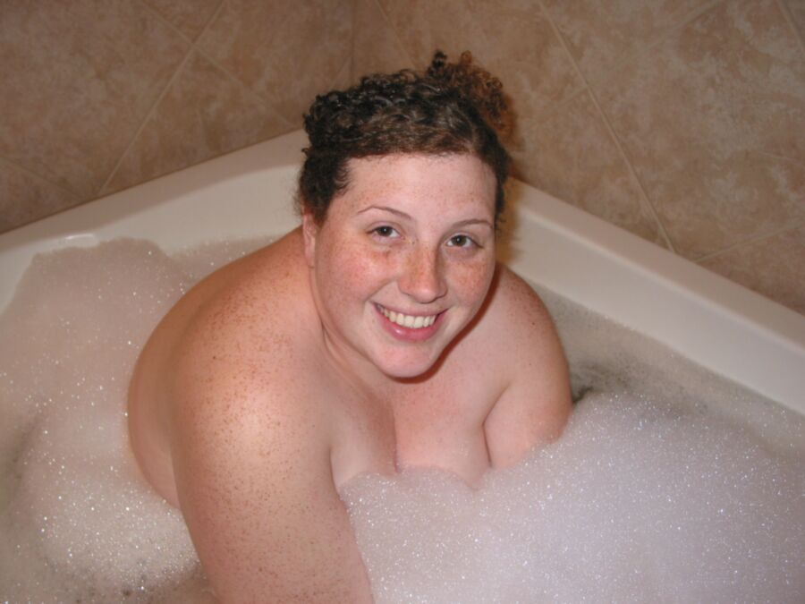 Free porn pics of JenL - Chubby redhead honeymoon blowjob in the bathtub 6 of 24 pics