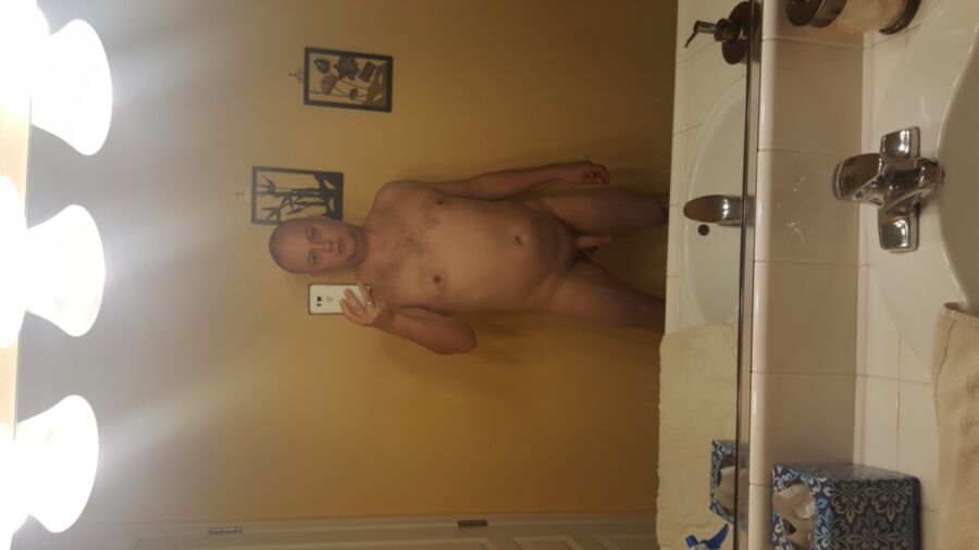 Free porn pics of Me, after thanksgiving 11 of 17 pics