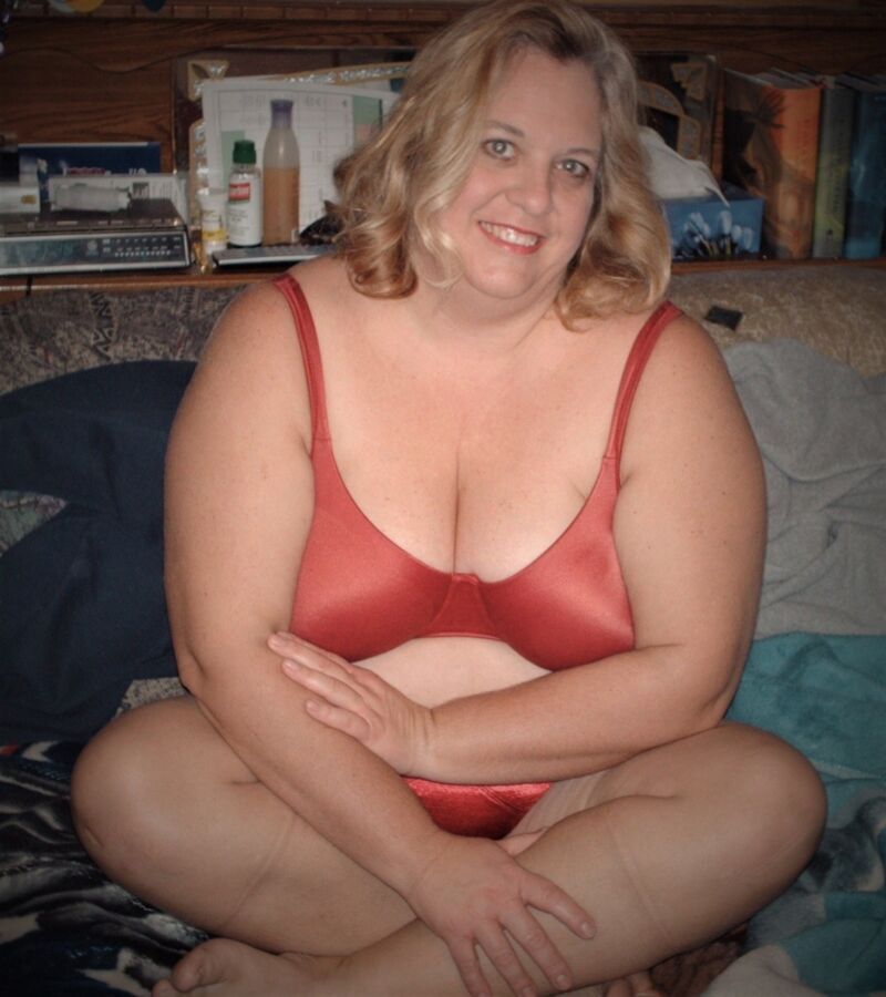 Free porn pics of Red Bra and Panties 2 of 4 pics