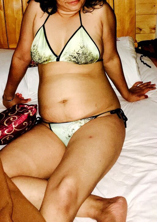 Free porn pics of Indian Hotties - Priyanka 13 of 127 pics