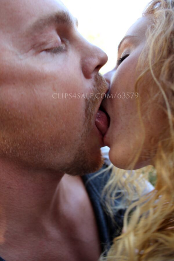 Free porn pics of Kissing RS Series 1 of 3 pics