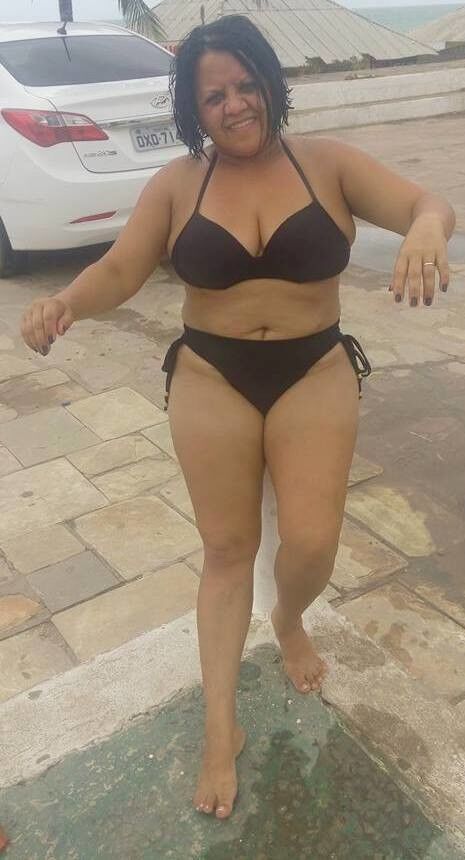 Free porn pics of Plump Mature Lady with that Certain Something 6 of 23 pics