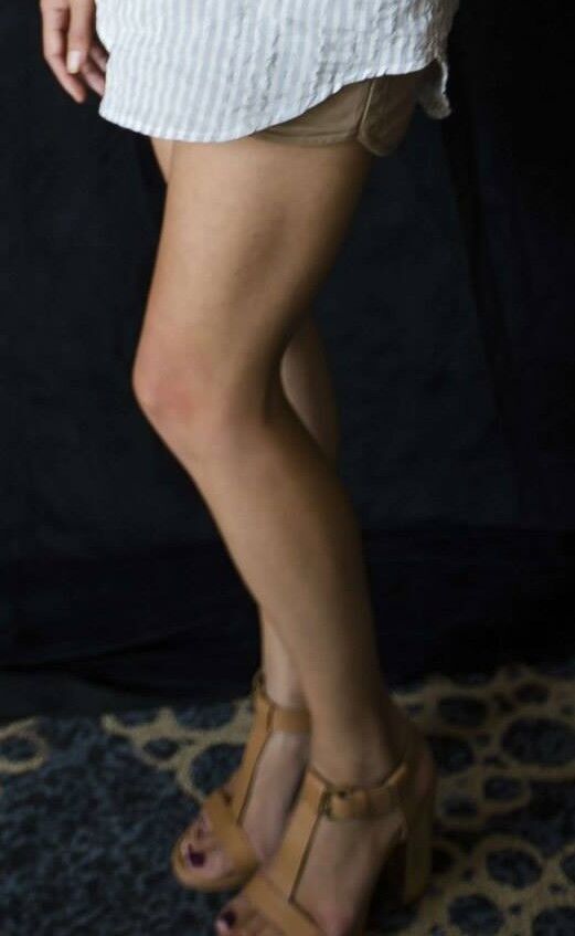 Free porn pics of Kristin Kreuk legs 20 of 24 pics