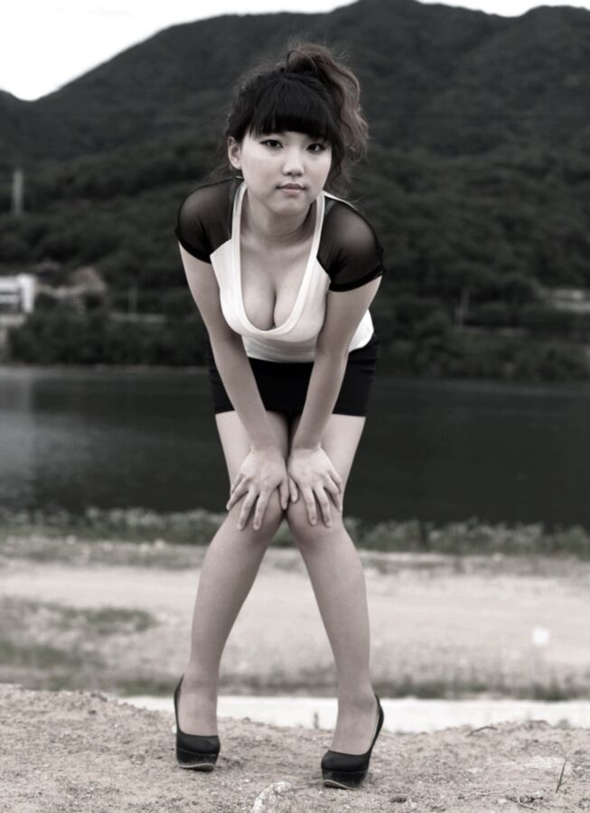 Free porn pics of Korean Shows Us Her Tits 3 of 12 pics