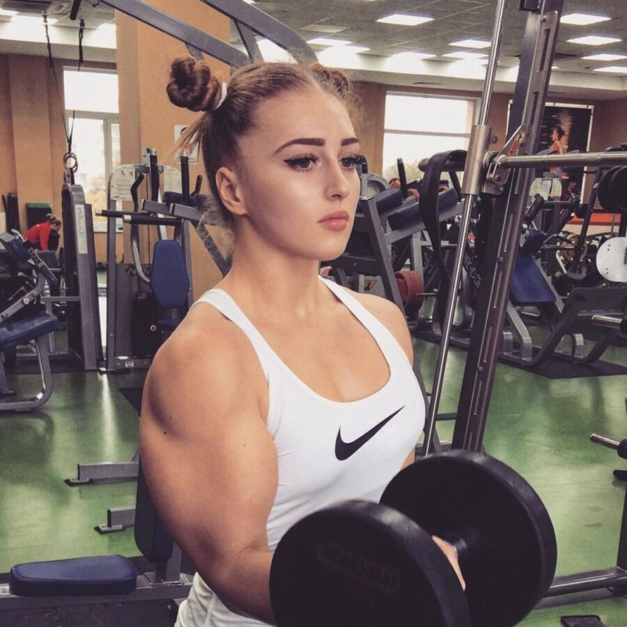 Free porn pics of Julia Vins - Muscular Beauty with Big Biceps and Muscle 2 of 409 pics