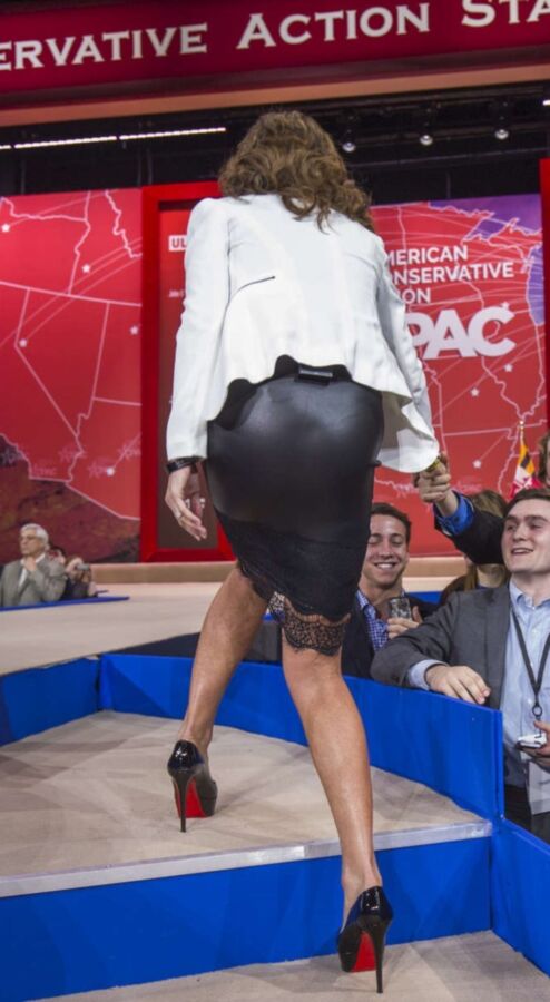Free porn pics of Sarah Palin -  Sexy Tight Leather Skirt 2 of 16 pics