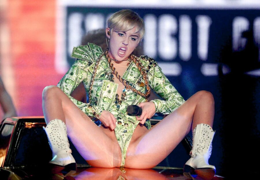Free porn pics of Miley Stuff 22 of 44 pics