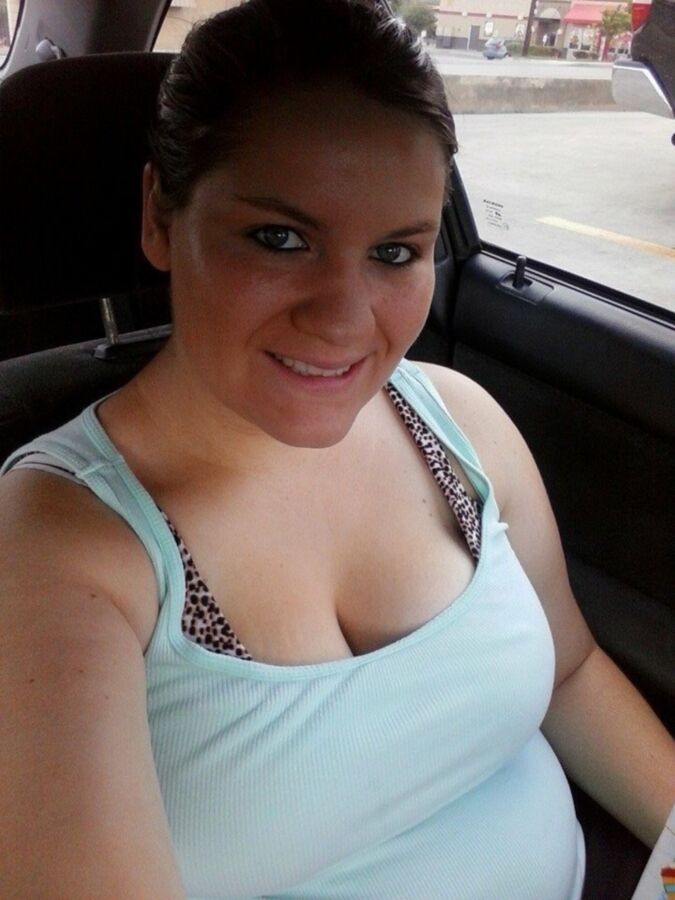 Free porn pics of pregnant teen with big boobs 13 of 30 pics