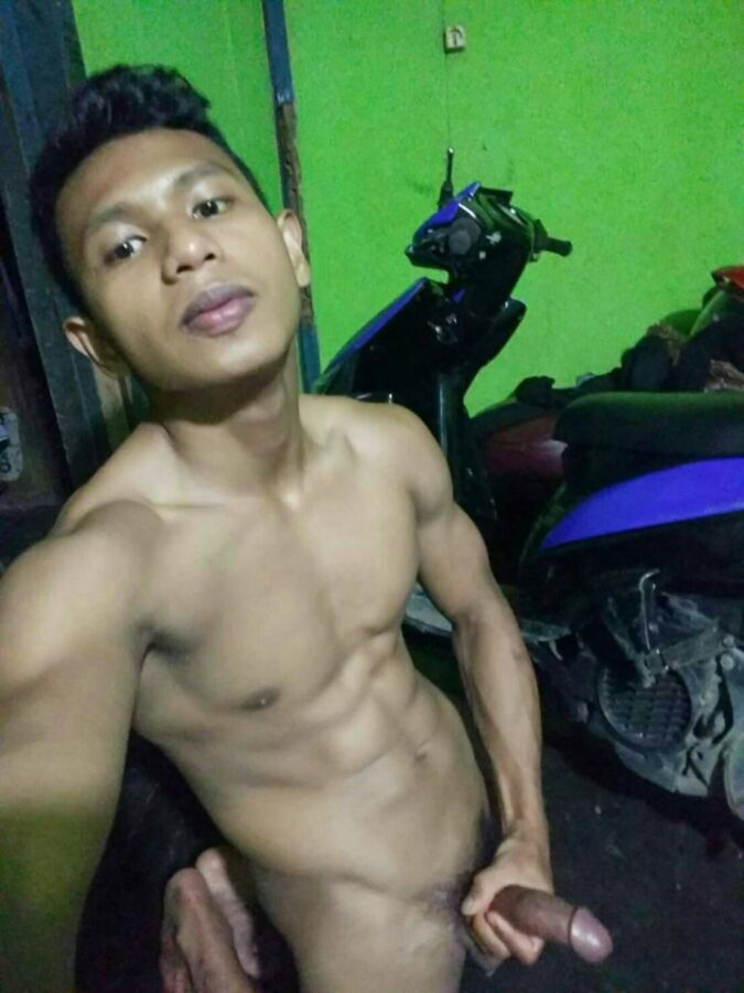 Free porn pics of More Hot and Sexy Indonesian Boys Around Indonesian Archipelago  8 of 23 pics