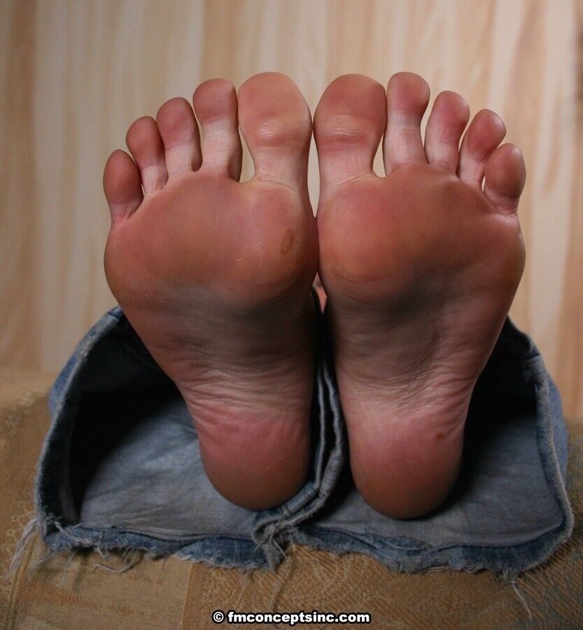 Sweaty ebony feet soles have hit Properties turns sweaty ebony feet soles And have