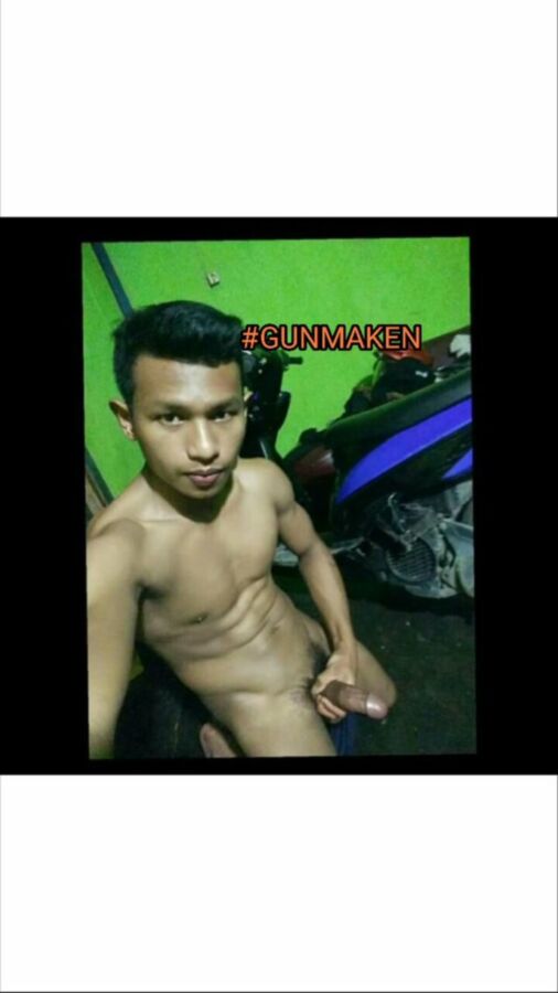 Free porn pics of More Hot and Sexy Indonesian Boys Around Indonesian Archipelago  4 of 23 pics