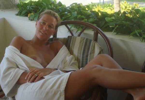 Free porn pics of sexy blonde at Bavaro Princess Punta Cana 3 of 6 pics