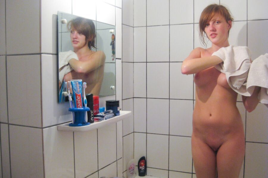 Free porn pics of daughter at the bathroom 8 of 20 pics