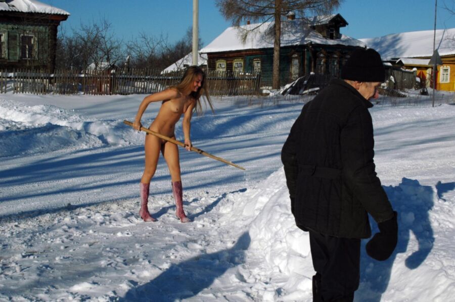 Free porn pics of Shoveling Snow! 12 of 131 pics