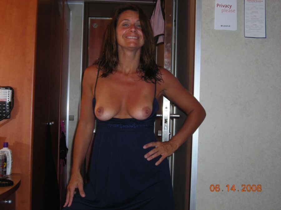 Free porn pics of Cruise Milf 11 of 87 pics