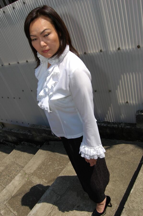 Free porn pics of Japanese MILF Kaoru Mitamura strips, showers, and fucks 13 of 489 pics