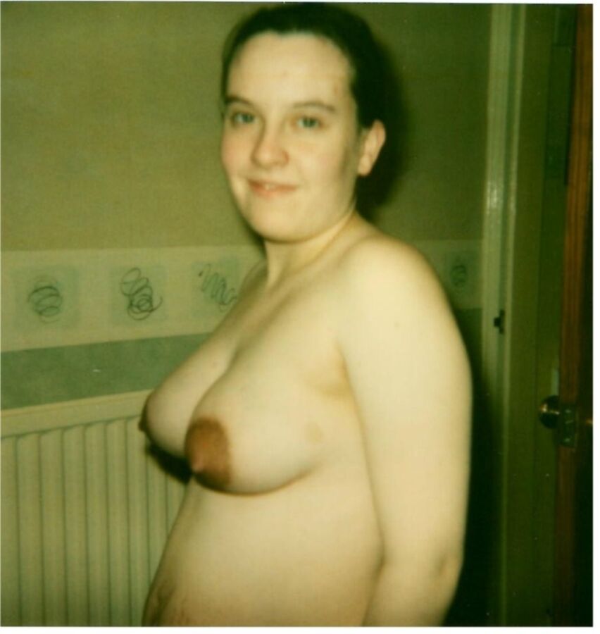 Free porn pics of Littlebaps hairy UK amateur pregnant slut 11 of 24 pics
