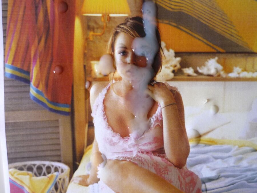 Free porn pics of Lindsay Lohan - Cum on her face 4 of 13 pics