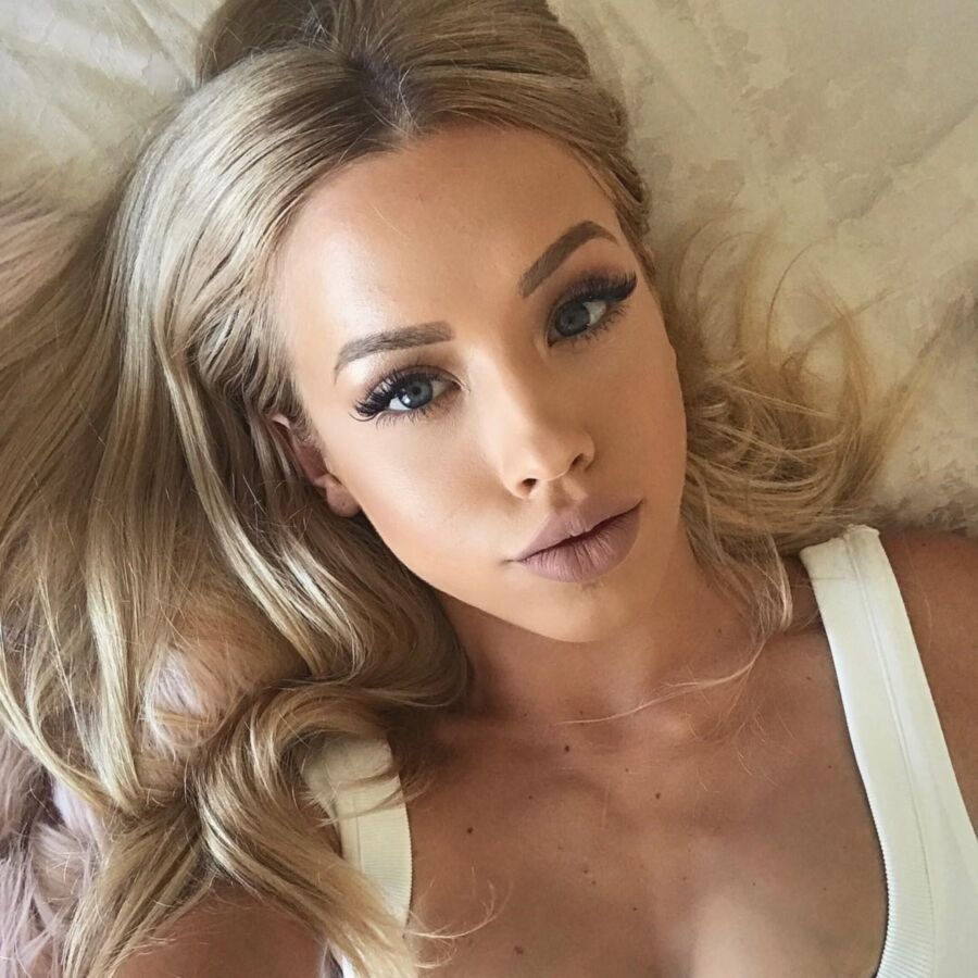 Free porn pics of Tammy Hembrow (Model Mothers) 1 of 40 pics