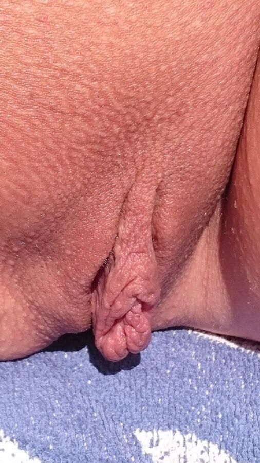 Free porn pics of Sunbathing 12 of 14 pics