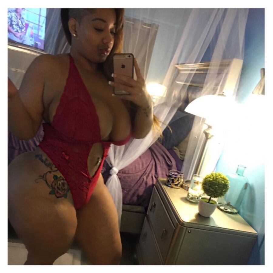 Free porn pics of Sexy Curvy Redbone 20 of 43 pics