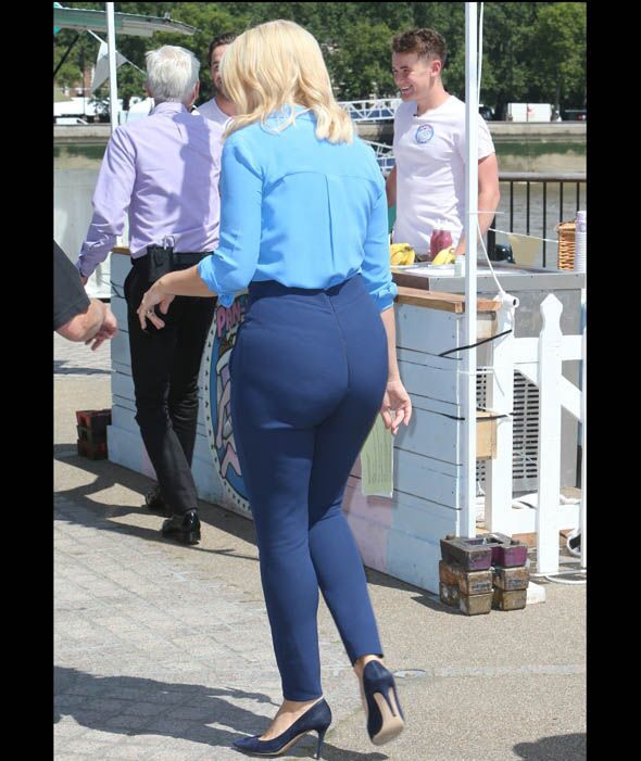 Free porn pics of Holly Willoughby sexy 1 of 21 pics