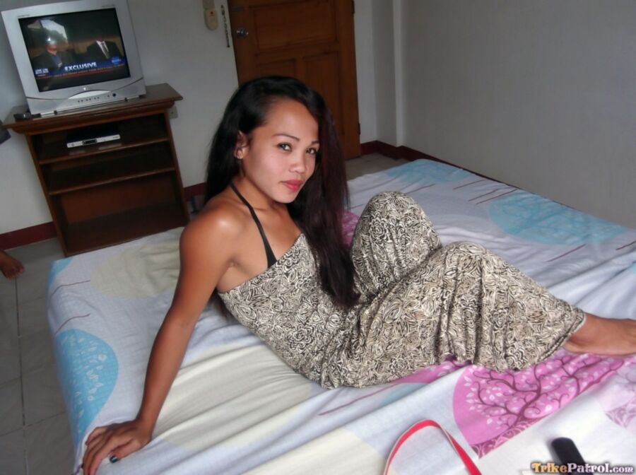 Free porn pics of Filipina Mylyn has a nice Bush 1 of 74 pics