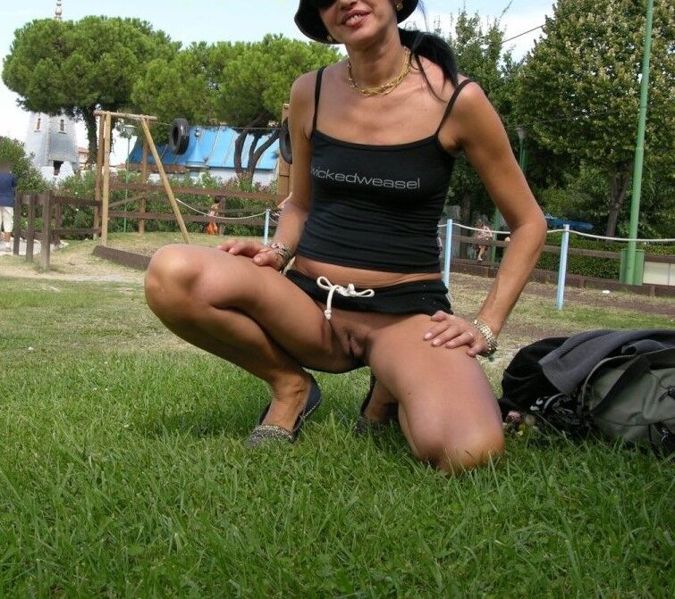 Free porn pics of Outdoor Exhibitionists 23 of 31 pics