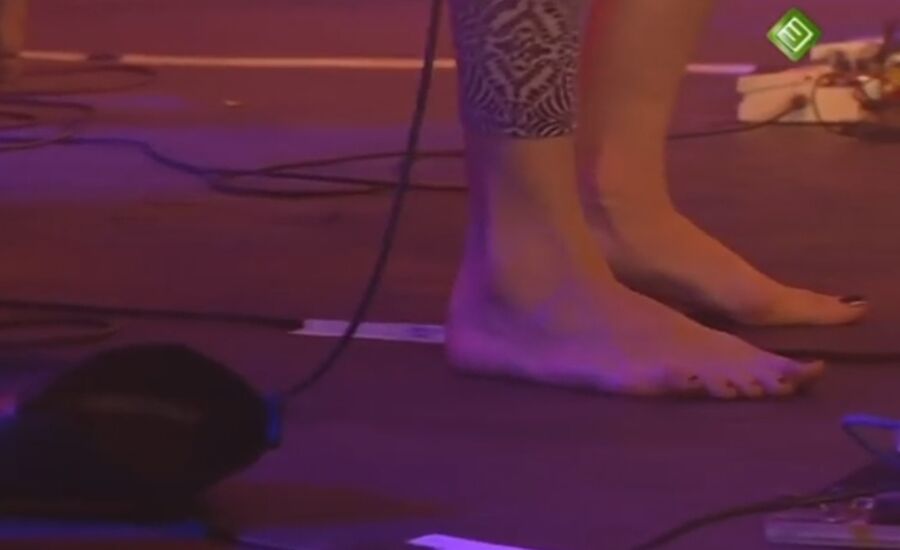 Free porn pics of Contribution - WARPAINT and their feet 10 of 12 pics