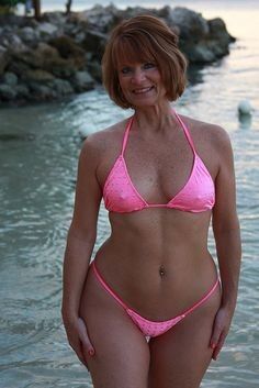 Free porn pics of Mature moms in swimsuits 3 of 19 pics