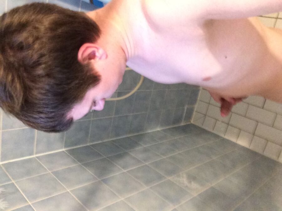 Free porn pics of Teen boy pissing in the shower 3 of 55 pics