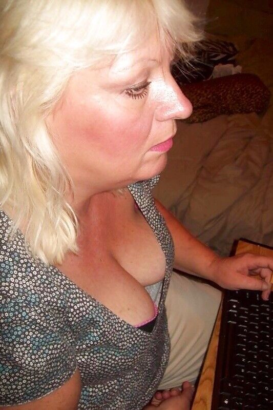 Free porn pics of Mature cleavage 12 of 51 pics