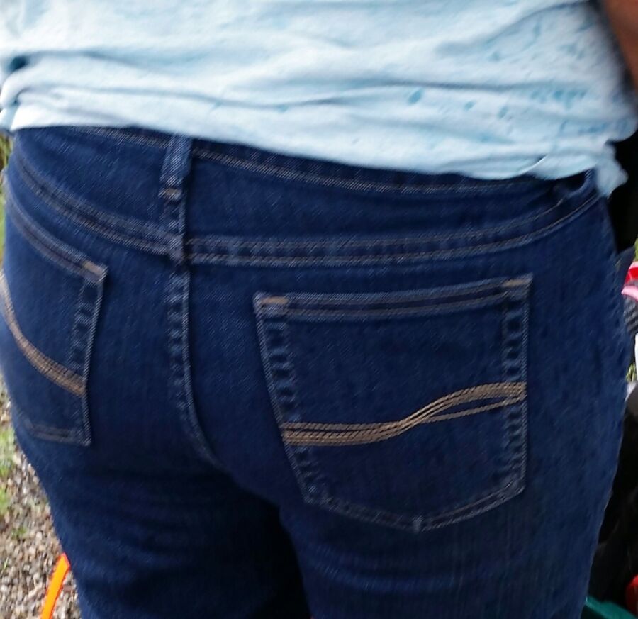 Free porn pics of Nice ass in jeans! 8 of 19 pics