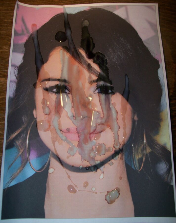 Free porn pics of Selena Gomez tributes 10 of 72 pics