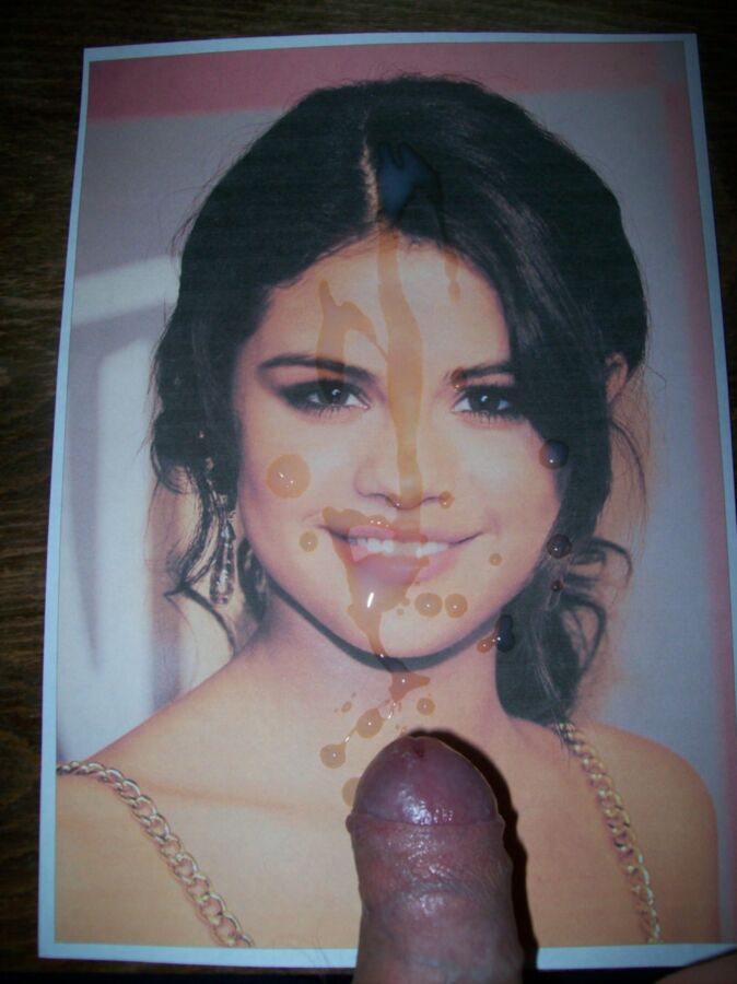 Free porn pics of Selena Gomez tributes 22 of 72 pics