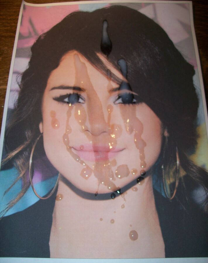 Free porn pics of Selena Gomez tributes 5 of 72 pics