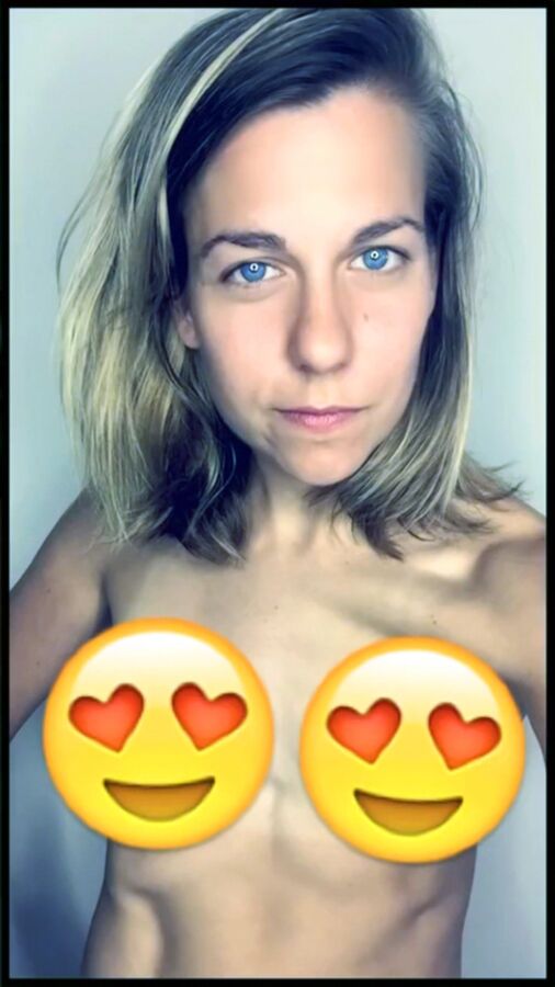 Free porn pics of Ali Spagnola - Nude Selfies! 9 of 12 pics