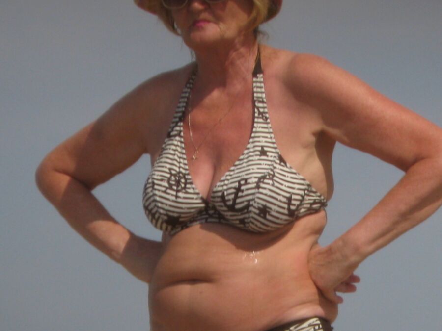Free porn pics of Two grannies on a beach 20 of 101 pics