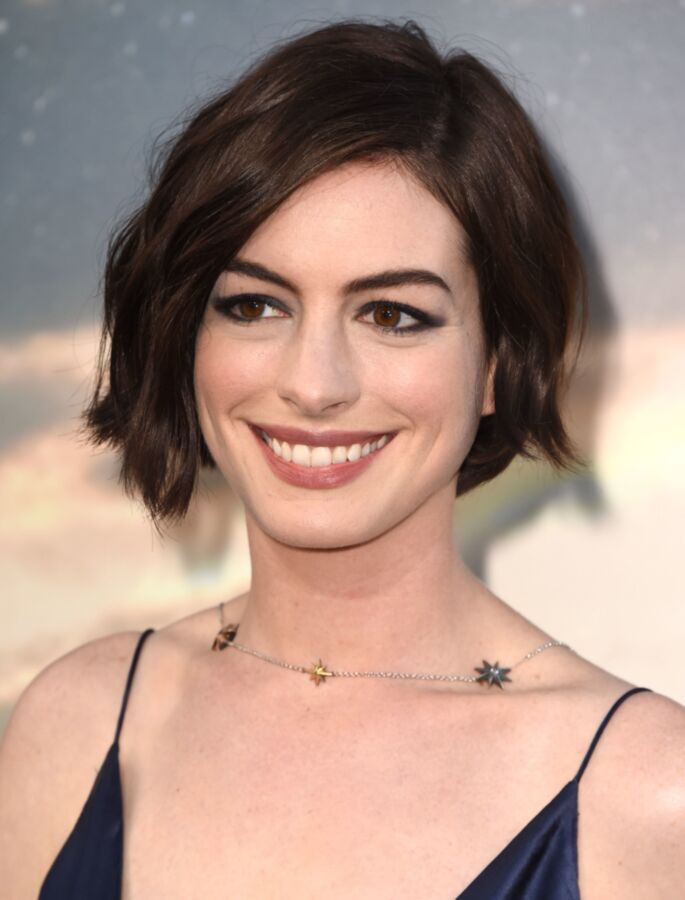 Free porn pics of Anne Hathaway - Big sexy smile 9 of 130 pics