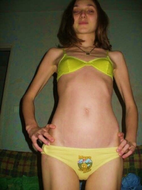 Free porn pics of Younger Teen Polish Maja in yellow undies 1 of 9 pics