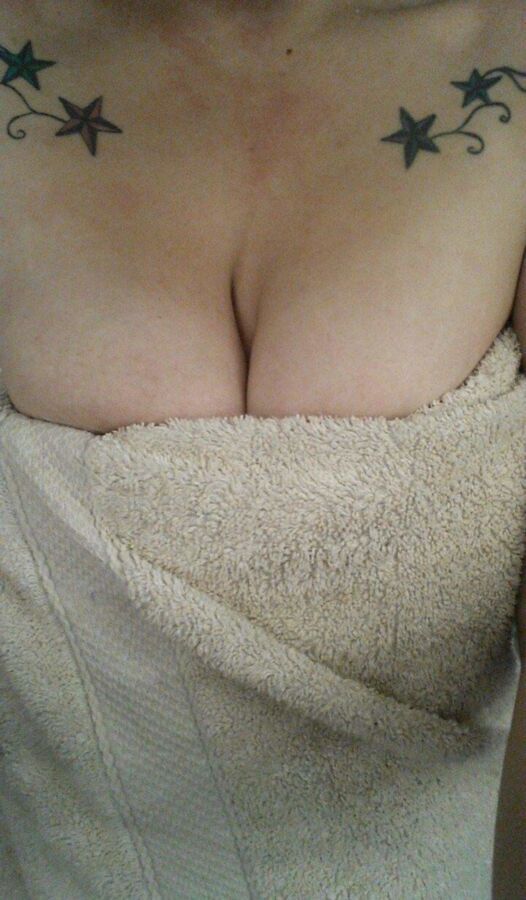Free porn pics of EASY Cheating Chubby Wife 19 of 22 pics