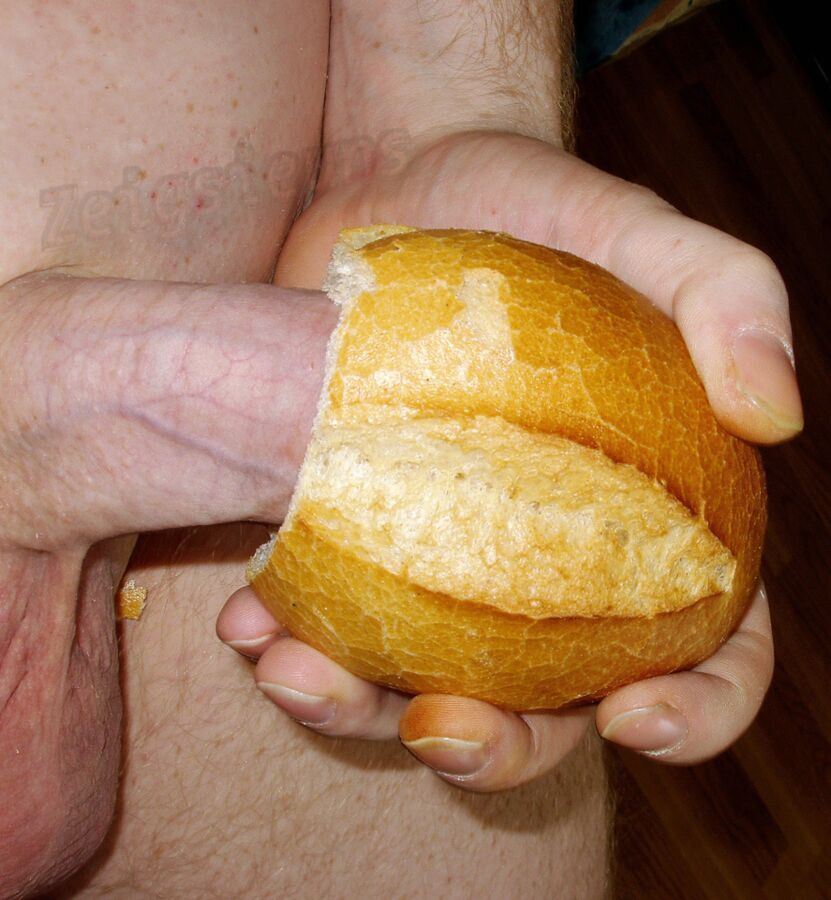 Free porn pics of Lecker Frühstück für Frauen - Hubby is making breakfast 3 of 17 pics