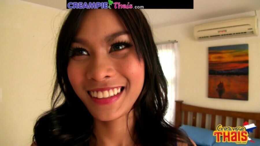 Free porn pics of Thai - Balloon aims to please 1 of 12 pics