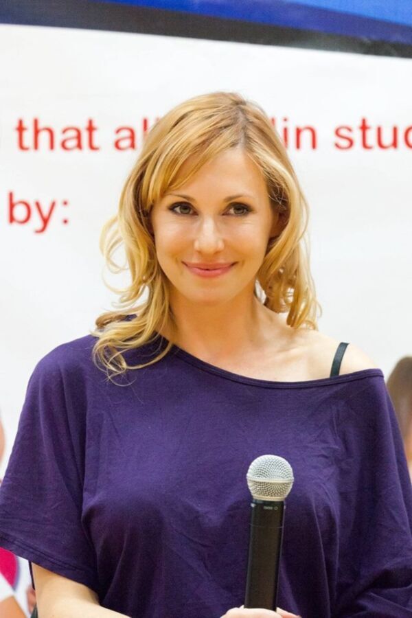 Free porn pics of Kari Byron II 19 of 45 pics